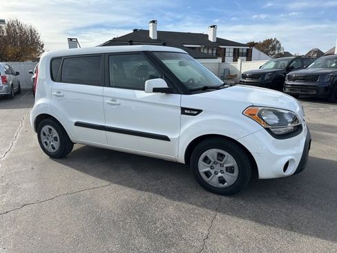 Used 2013 Kia Soul image 14