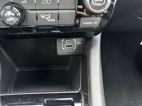 New 2026 Jeep Compass Latitude AWD/4WD image 33