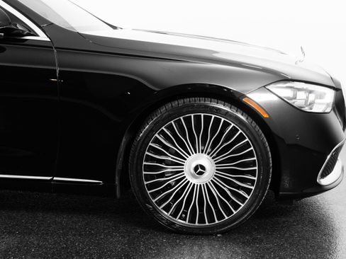 Used 2024 Mercedes-Benz Maybach S 580 4MATIC image 6