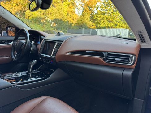 Used 2019 Maserati Levante S image 32