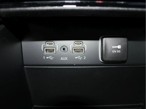 New 2025 Jeep Grand Cherokee Limited w/ Trailer Tow Package image 21