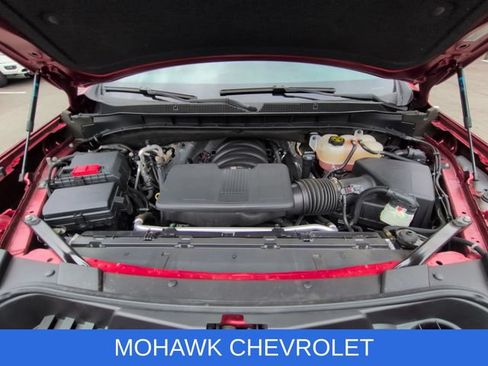 Used 2022 Chevrolet Tahoe Z71 w/ Luxury Package AWD/4WD image 32