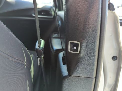 Used 2021 Chrysler Pacifica Touring w/ S Appearance Package image 23