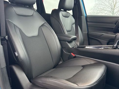 New 2026 Jeep Compass Latitude AWD/4WD image 29