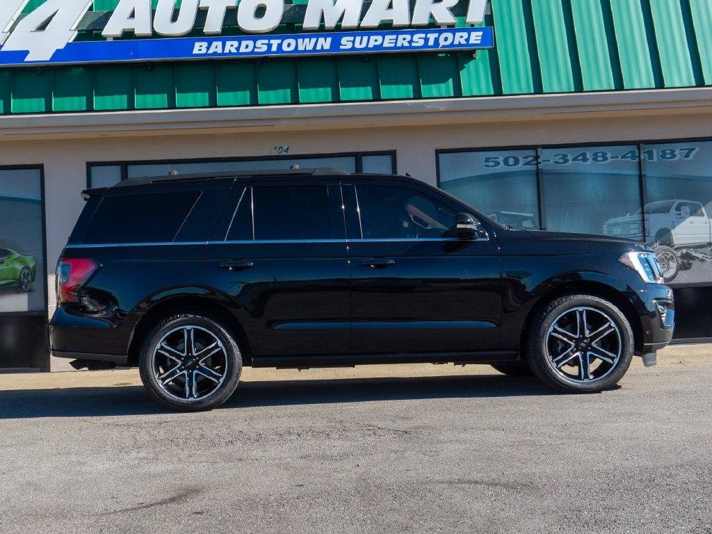 Used 2021 Ford Expedition Limited AWD/4WD image 2