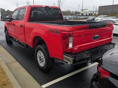 Used 2019 Ford F250 XLT w/ XLT Value Package image 3