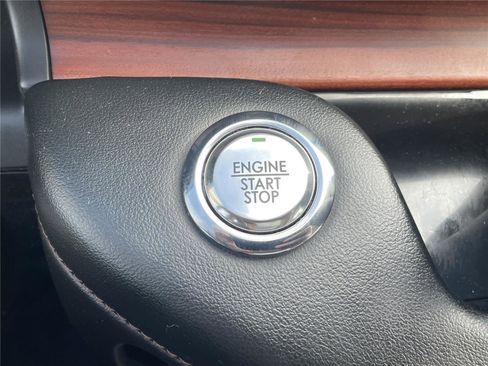 Used 2023 Lincoln Aviator Reserve image 23