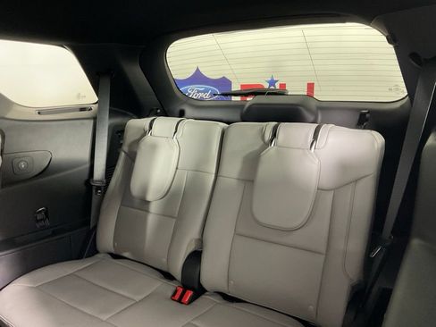 New 2027 Ford Explorer Active w/ Active Comfort Package RWD image 17