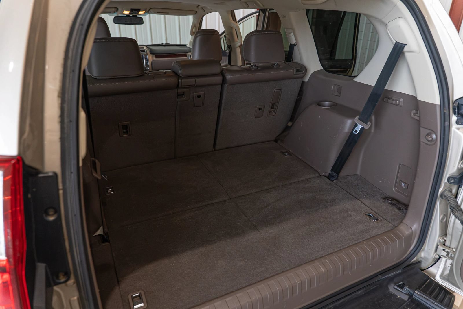 Used 2011 Lexus GX 460 w/ Convenience Pkg AWD/4WD image 34