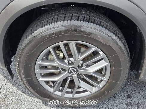 Used 2023 Nissan Rogue S AWD/4WD image 16
