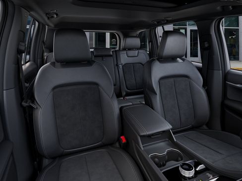 New 2026 Jeep Grand Cherokee Altitude RWD image 16