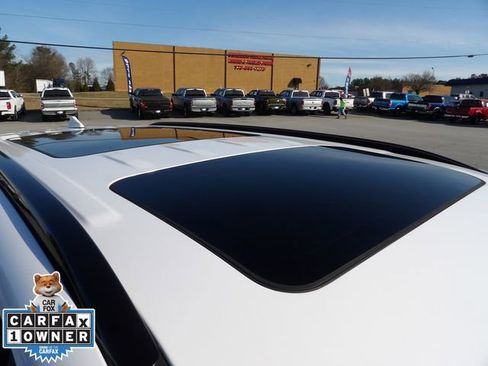 Used 2022 Kia Telluride SX w/ SX Prestige Package image 13