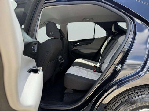 Used 2020 Chevrolet Equinox LS w/ LS Convenience Package image 35