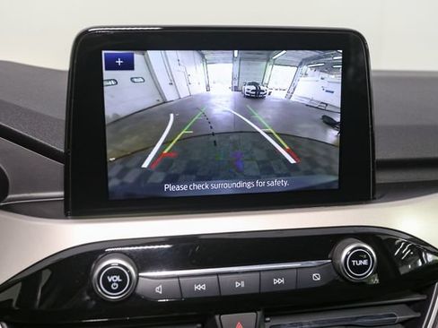 Used 2020 Ford Escape SE FWD image 22