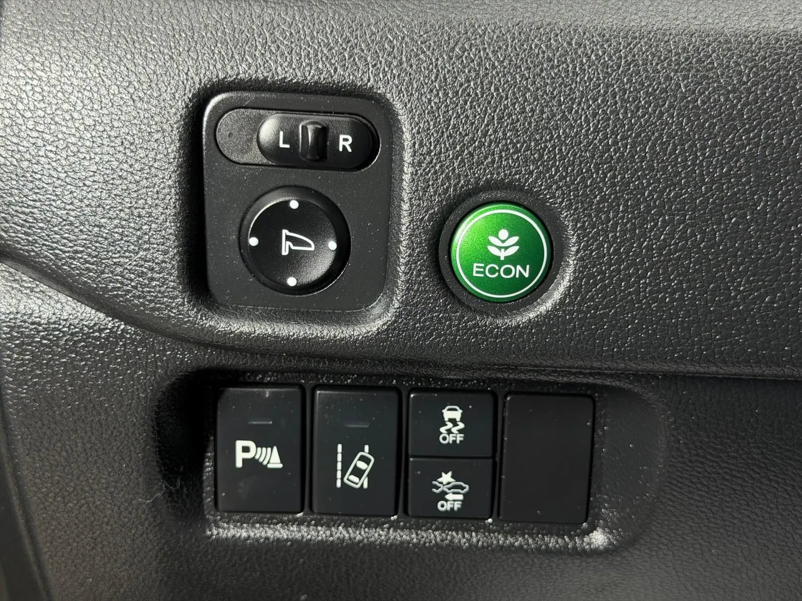 Used 2016 Honda Pilot Touring image 36