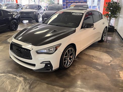 Used 2019 INFINITI Q50 Luxe w/ Cargo Package (L96) image 9