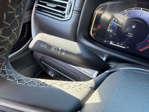 Used 2024 Jeep Wagoneer Series II image 35