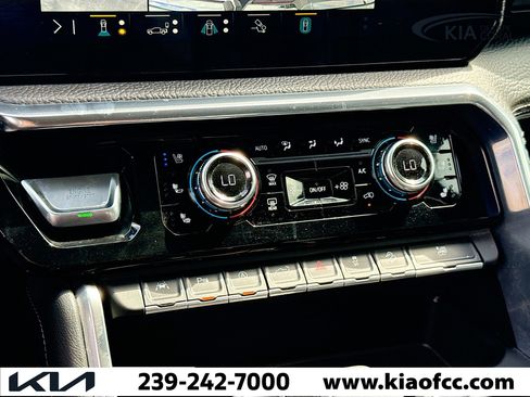 Used 2023 GMC Sierra 1500 Denali w/ Denali Reserve Package image 32