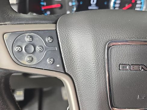 Used 2019 GMC Yukon Denali w/ Denali Ultimate Package AWD/4WD image 20