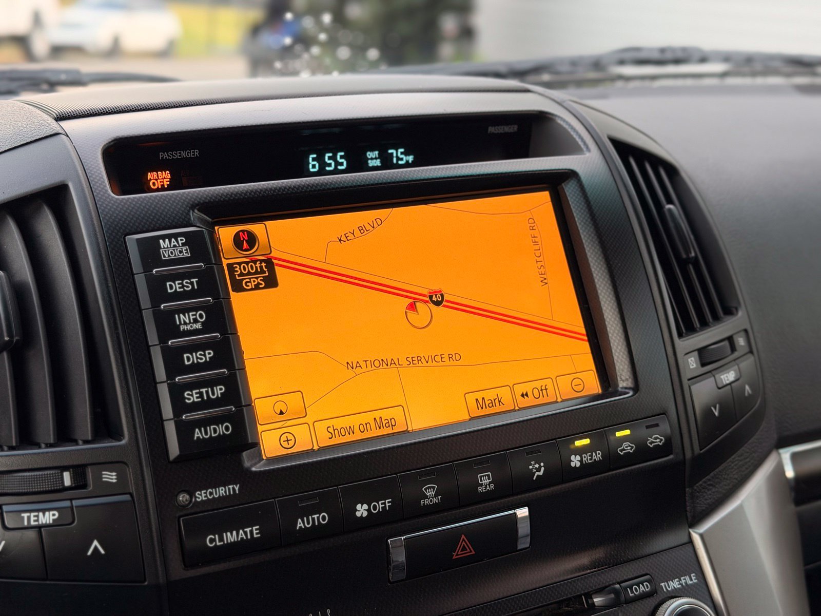 Used 2011 Toyota Land Cruiser w/ Upgrade Pkg AWD/4WD image 40