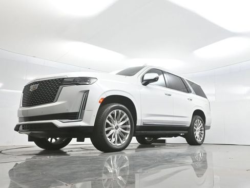 Used 2022 Cadillac Escalade Premium Luxury AWD/4WD image 64