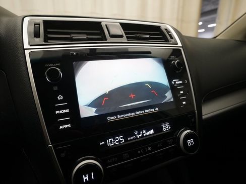 Used 2018 Subaru Outback 2.5i Premium image 21