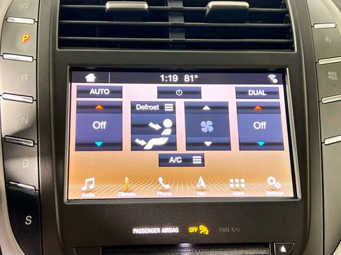 Used 2019 Lincoln MKC Select w/ Select Plus Package image 28