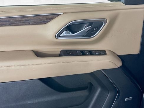 Used 2023 Chevrolet Tahoe Premier image 25