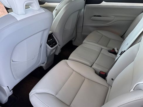 New 2025 Volvo EX90 Plus w/ Protection Package Premier image 4