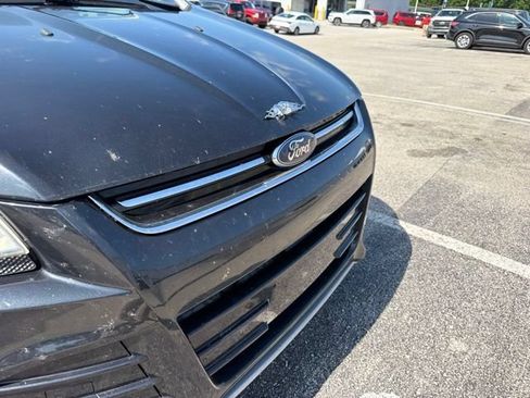 Used 2014 Ford Escape Titanium FWD image 9