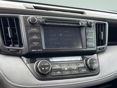 Used 2013 Toyota RAV4 XLE FWD image 29