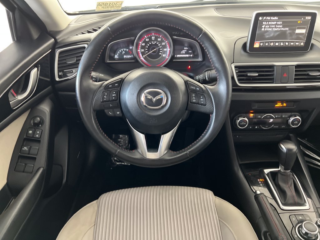 Used 2014 MAZDA MAZDA3 i Touring w/ Technology Package FWD image 16