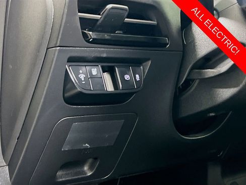 Certified 2024 Kia EV6 Light AWD/4WD image 11
