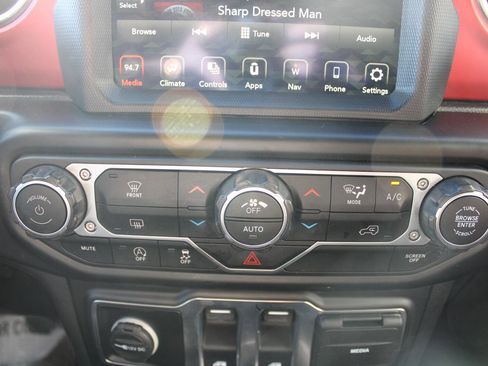 Used 2021 Jeep Wrangler Rubicon image 20