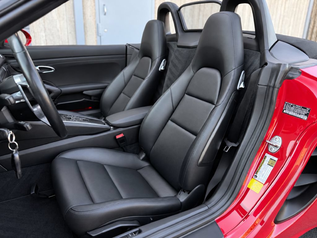 Used 2020 Porsche 718 Boxster RWD image 19