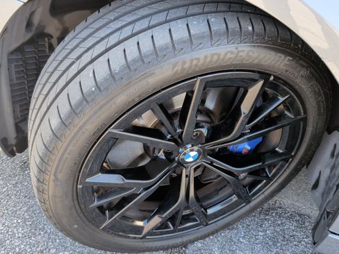 Used 2023 BMW M550i xDrive w/ Executive Package AWD/4WD image 14
