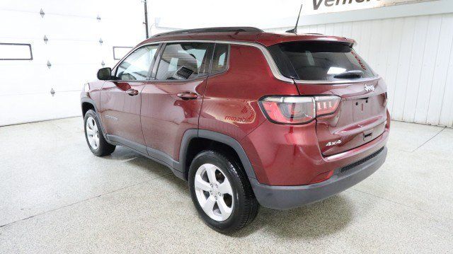 Used 2021 Jeep Compass Latitude w/ Convenience Group AWD/4WD image 3