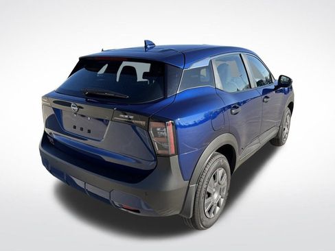 Used 2025 Nissan Kicks S image 9