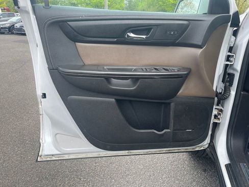 Used 2017 GMC Acadia Limited SLT image 16