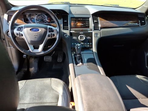 Used 2015 Ford Taurus Limited w/ Equipment Group 301A FWD image 13