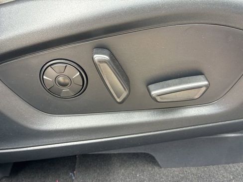 New 2026 Ford Explorer Platinum w/ LUX Leather Package AWD/4WD image 36