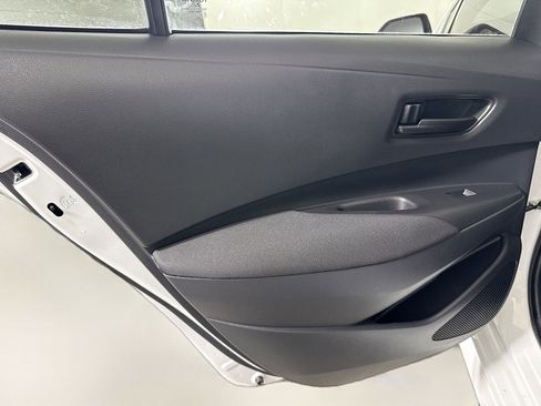 Used 2025 Toyota Corolla LE image 25