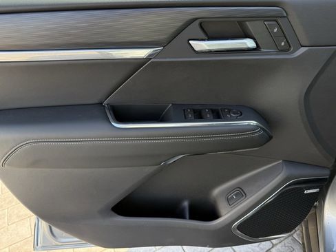 New 2025 GMC Acadia Elevation w/ Elevation Premium Package image 21