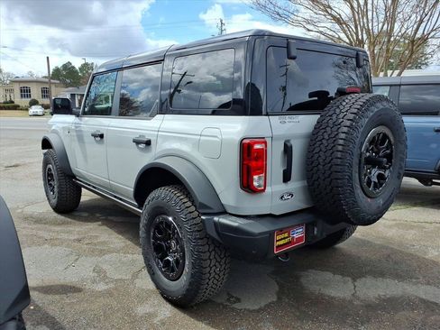 New 2026 Ford Bronco Big Bend w/ Black Diamond Package AWD/4WD image 2