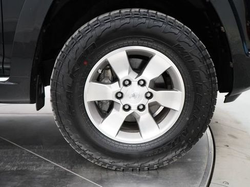 Used 2013 Toyota 4Runner SR5 w/ Premium Pkg AWD/4WD image 58