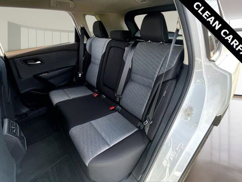 Used 2023 Nissan Rogue SV image 28