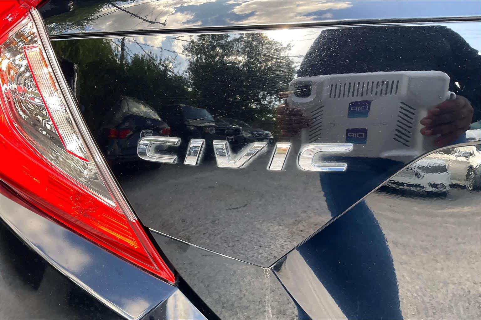 Used 2018 Honda Civic LX image 10