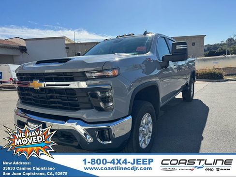 Used 2024 Chevrolet Silverado 2500 LT w/ Safety Package image 1
