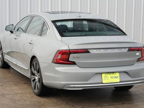 Used 2024 Volvo S90 T8 Ultimate image 50