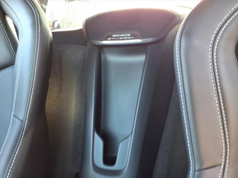 Used 2025 Chevrolet Corvette Stingray Coupe w/ 1LT image 27